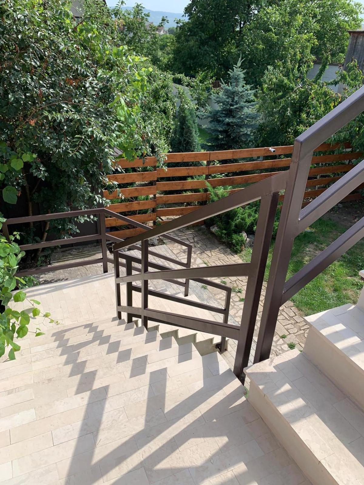 Luxus Cluj Airport Apartments エクステリア 写真